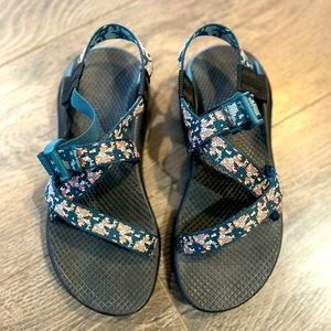 Womens Chaco Shoes Size 8